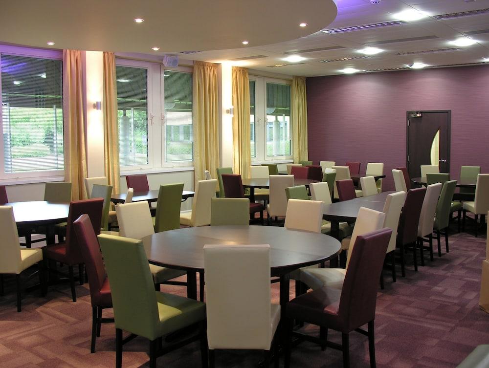 Hotel Kents Hill Park Training & Conference Centre Milton Keynes Exterior foto